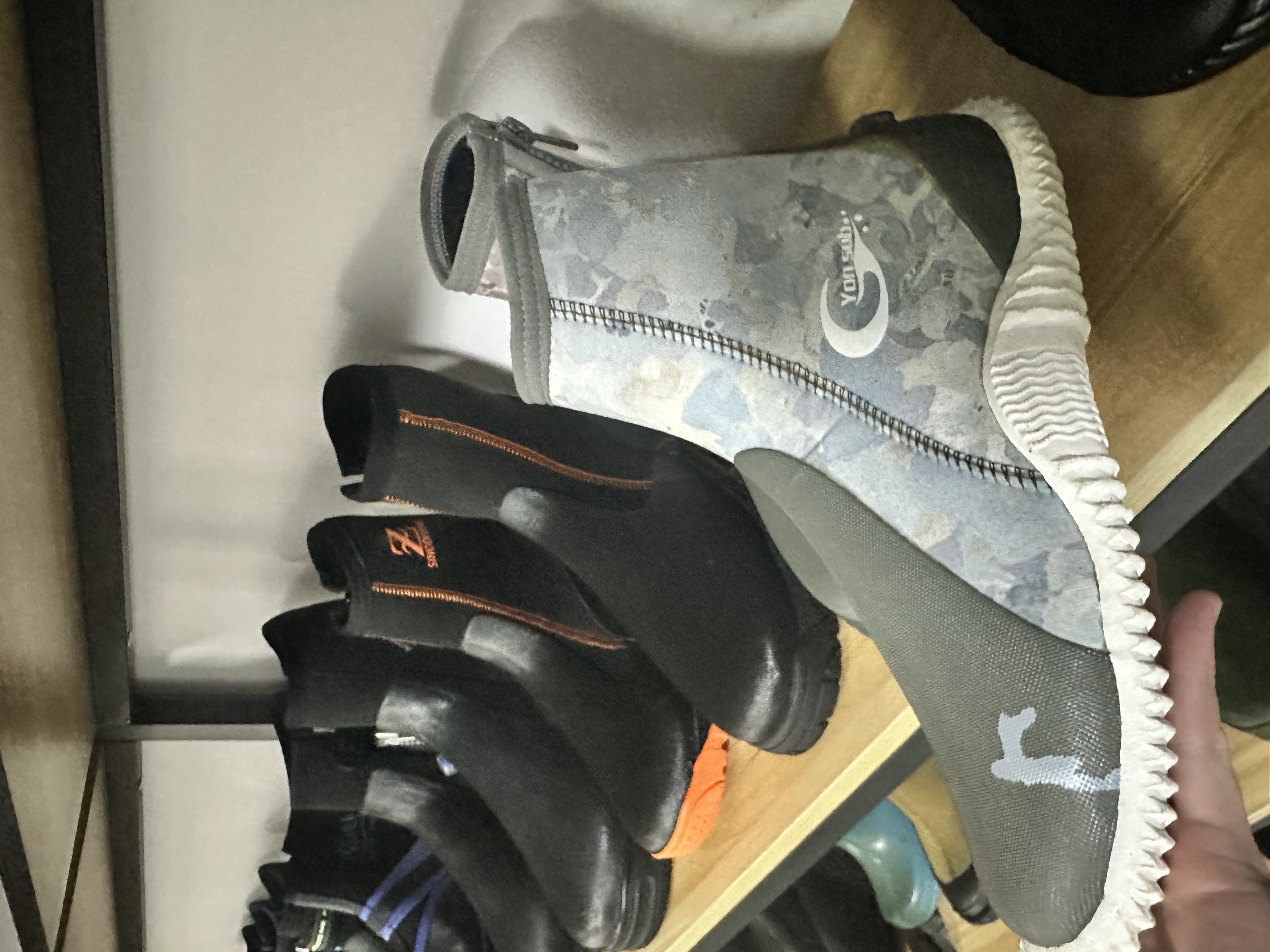 AYIDA OEM safety and dive boot example