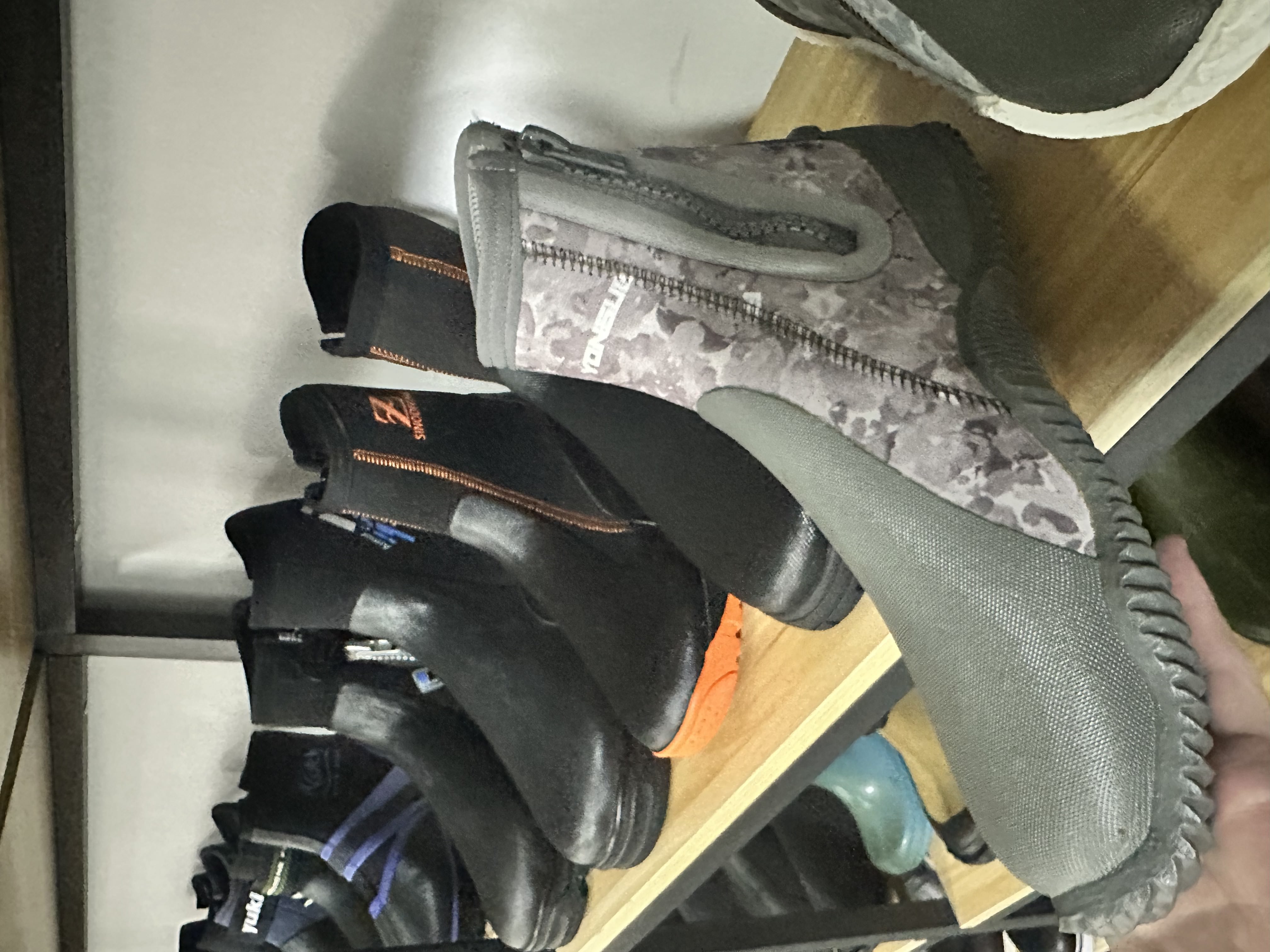 AYIDA OEM safety and dive boot example